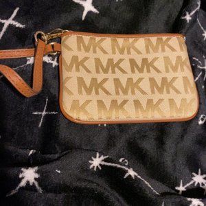 Michael Kors wristlet